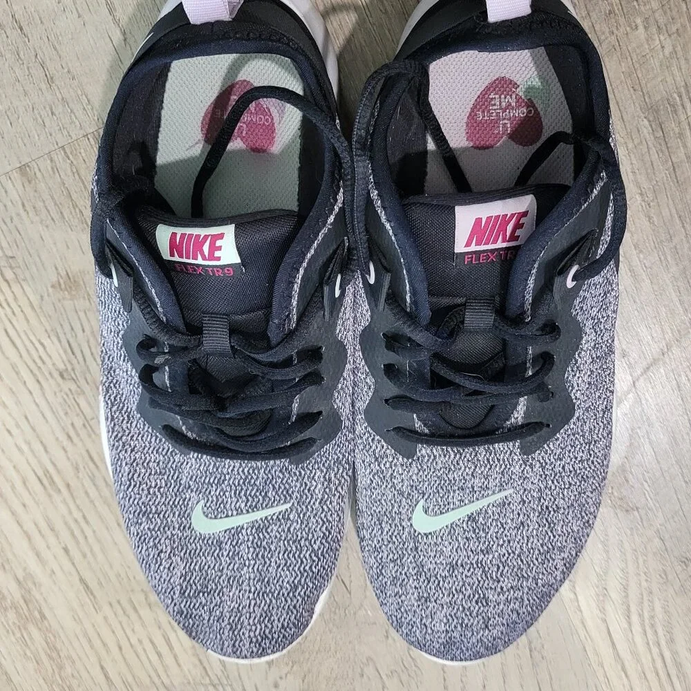 Women's Nike Flex Trainer Tennis Shoe - Picture 2 of 5